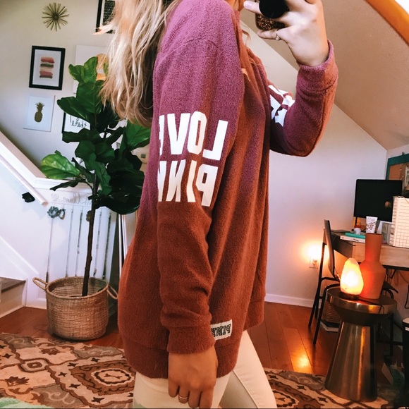 VS pink long sleeved sweater - Picture 3 of 7